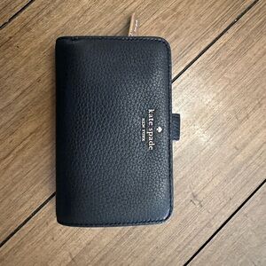 Kate Spade Leila Medium Compact Bifold Wallet